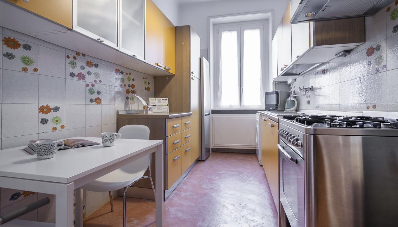 Italianway-Nerino Apartment Milan Bagian luar foto