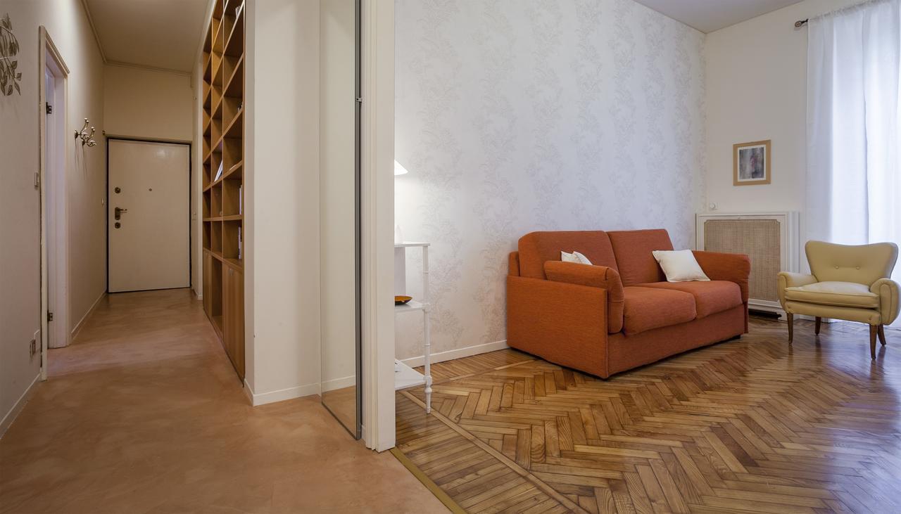 Italianway-Nerino Apartment Milan Bagian luar foto
