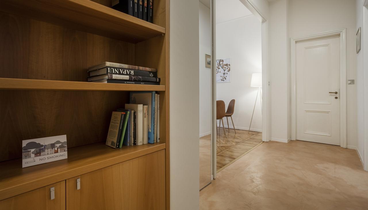 Italianway-Nerino Apartment Milan Bagian luar foto